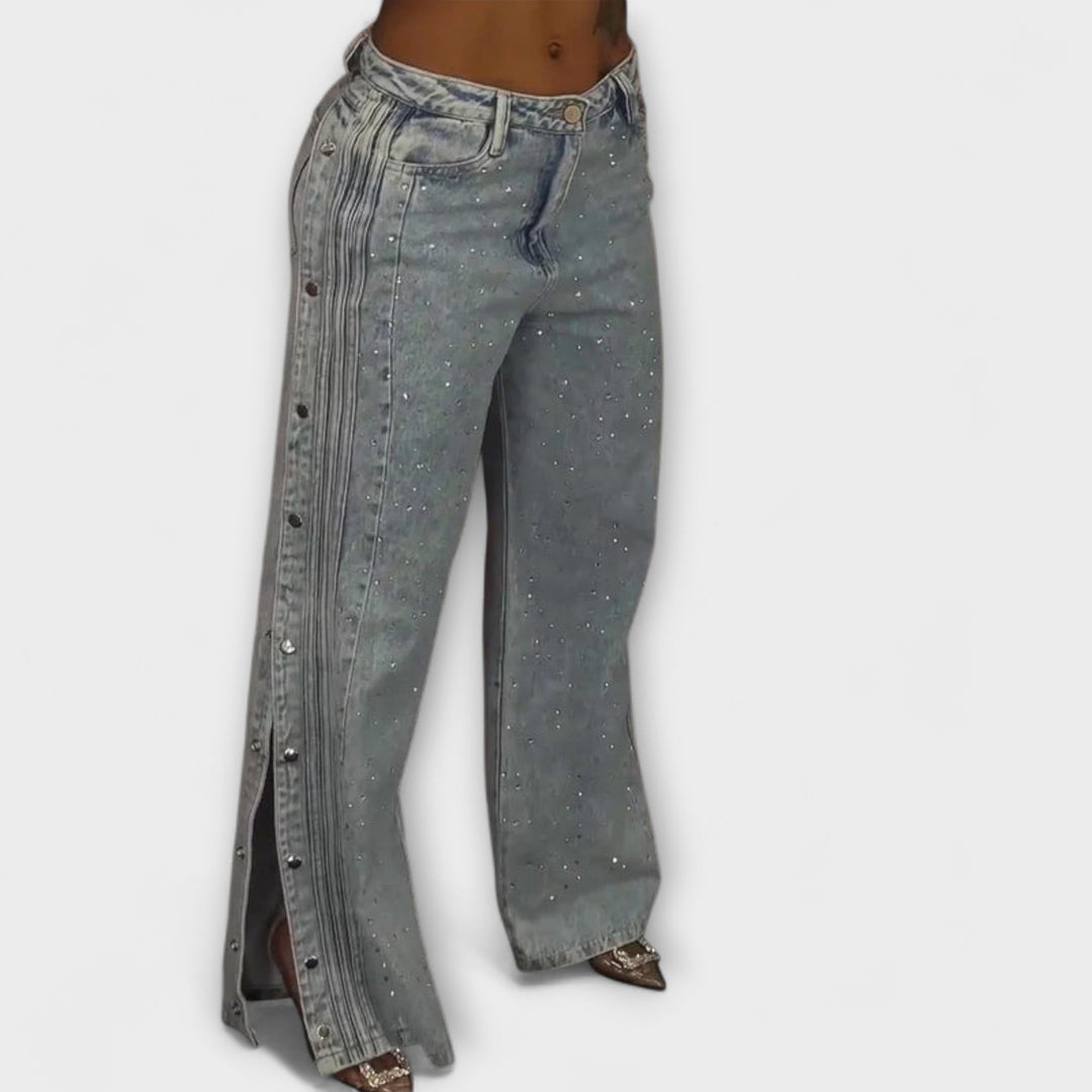 Aurora - Mit Strass verzierten High-Waisted Jeans mit seitlichen Knöpfen