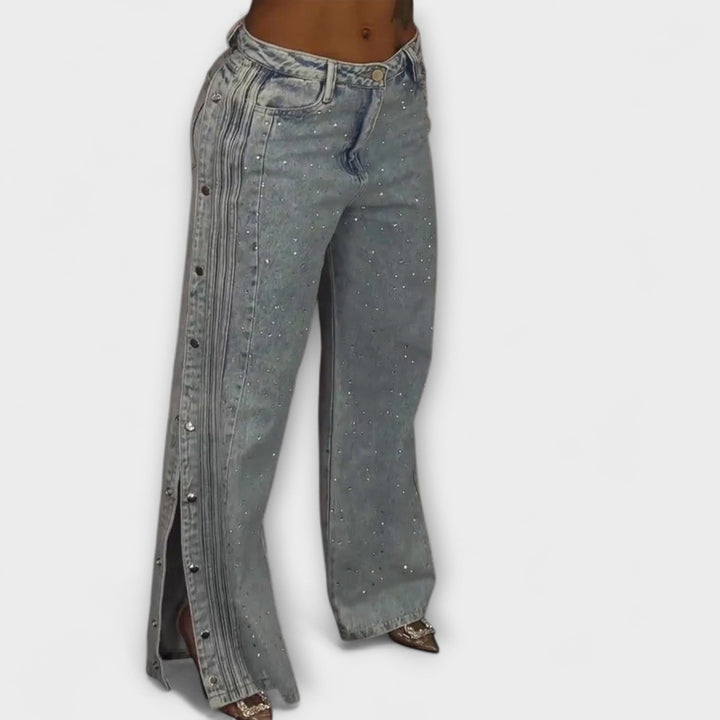 Aurora - Mit Strass verzierten High-Waisted Jeans mit seitlichen Knöpfen
