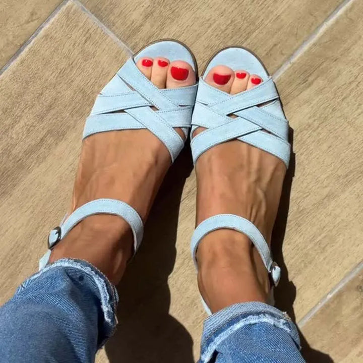 DELPHINE | Sandalen mit Schnalle und Cut-Outs