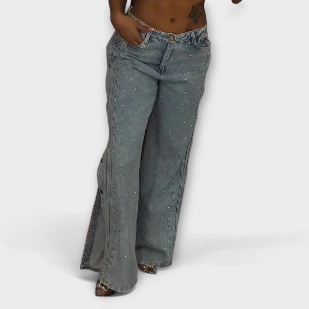 Aurora - Mit Strass verzierten High-Waisted Jeans mit seitlichen Knöpfen