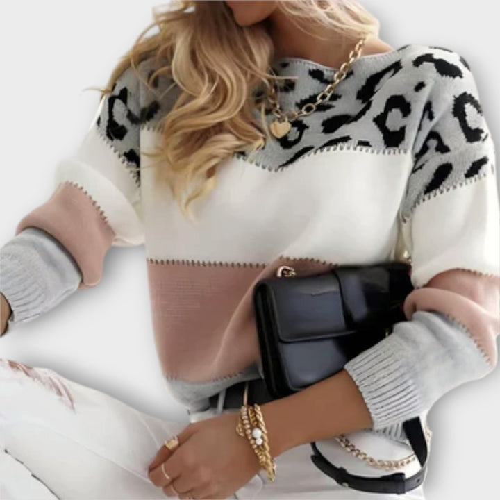 Aurora - Lässiger Pullover mit Leo-Design