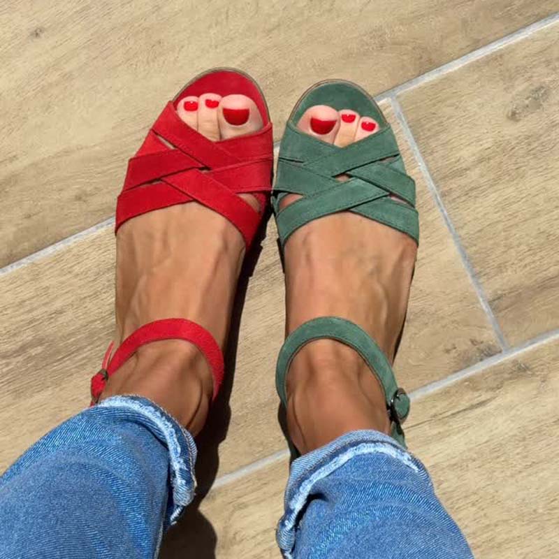 DELPHINE | Sandalen mit Schnalle und Cut-Outs