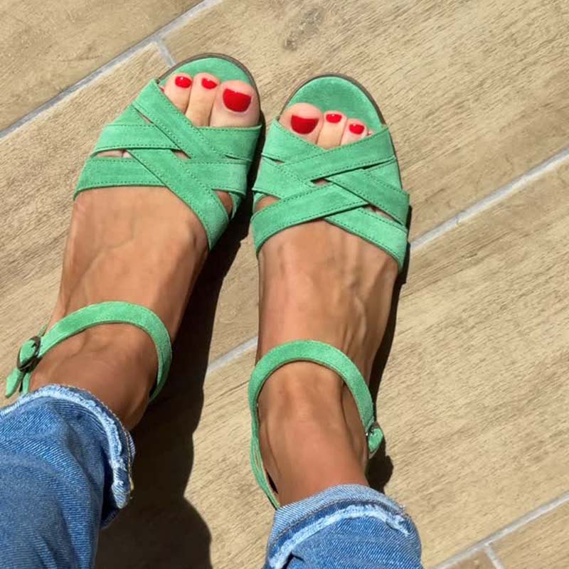 DELPHINE | Sandalen mit Schnalle und Cut-Outs
