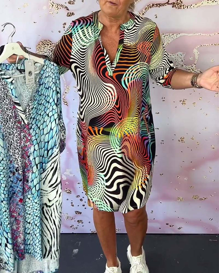 Roya™ - Farbenfrohes Kleid mit V-Ausschnitt