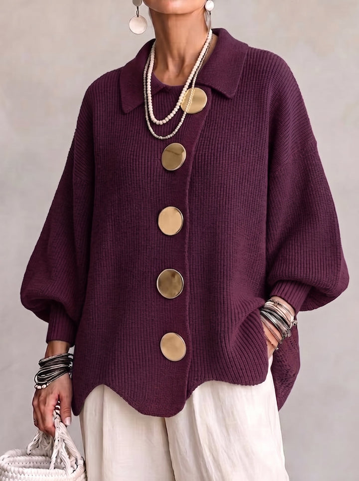 Iolanthe | Strickjacke mit Kragen und Metallknöpfen